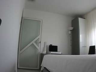 voyeurcam charmhellen kitchen